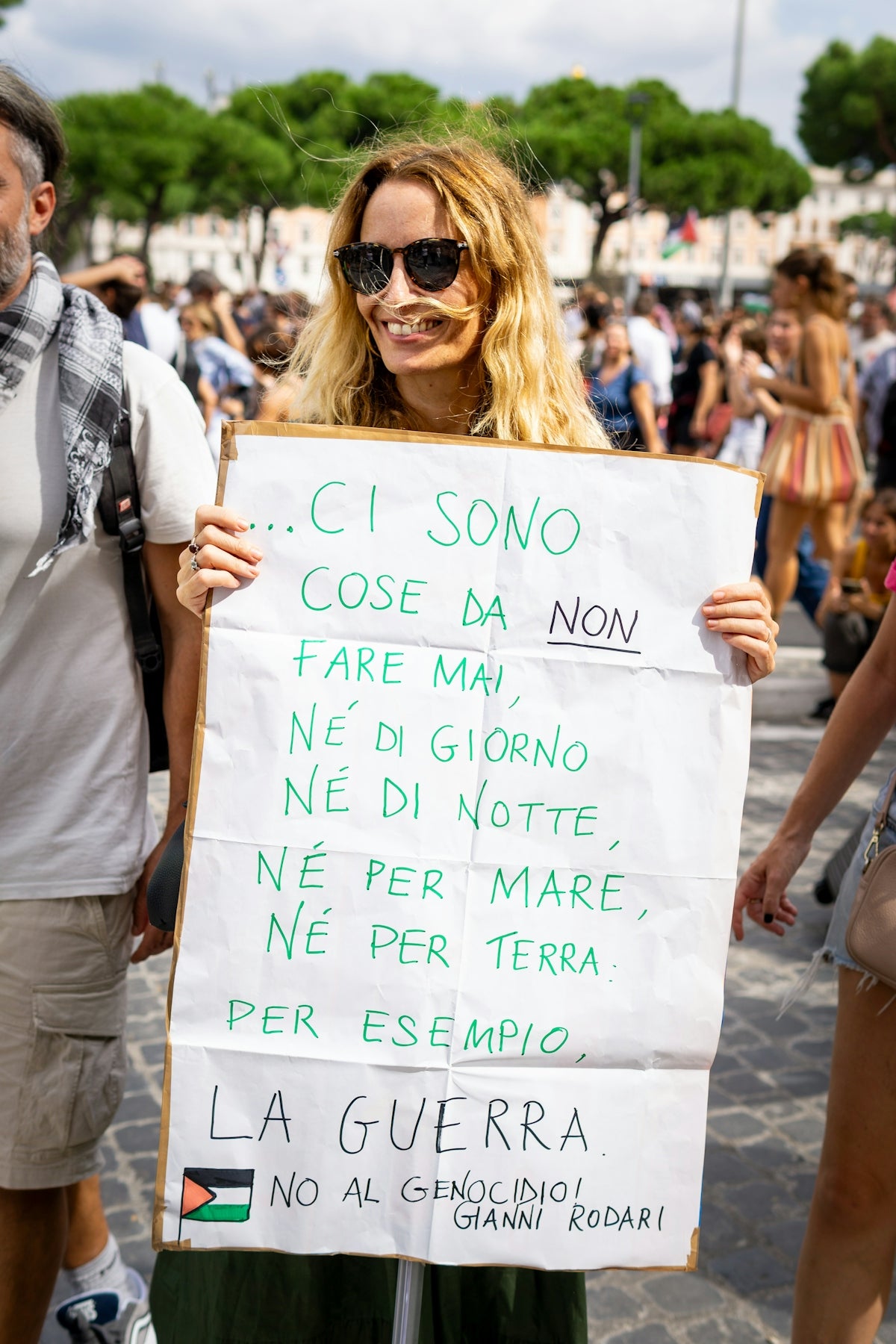 FAQ zur Online Bestellung: Italienische Damenmode einfach erklärt - Trendy Fashion