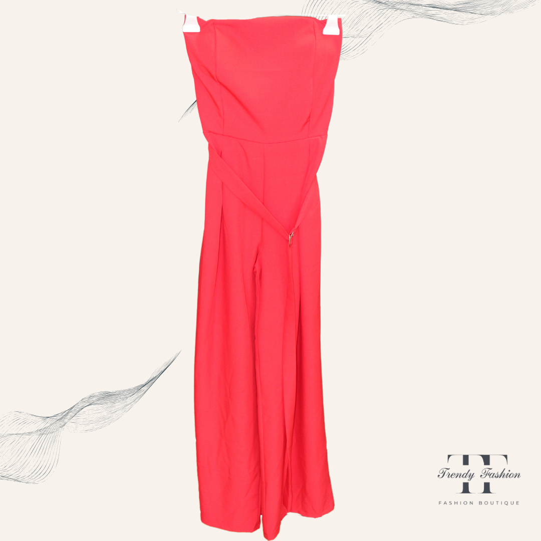Milano Nights – Schulterfreier Jumpsuit für besondere Anlässe - Trendy Fashion