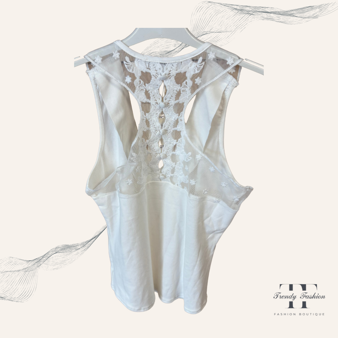 „Muschelschale“ – Feminines Top mit feinen Details
