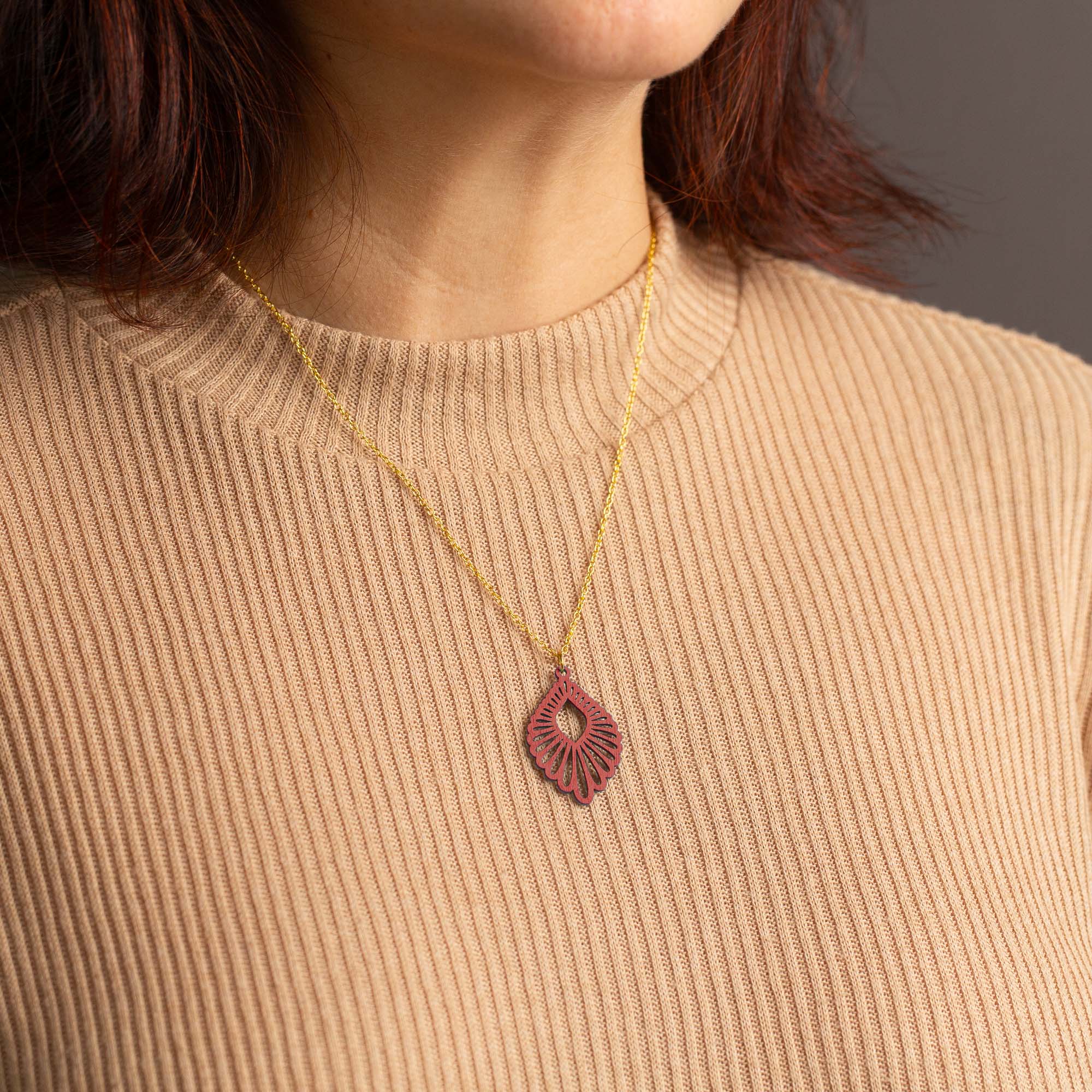 Halskette mit Holzanhänger - 'Mindful'