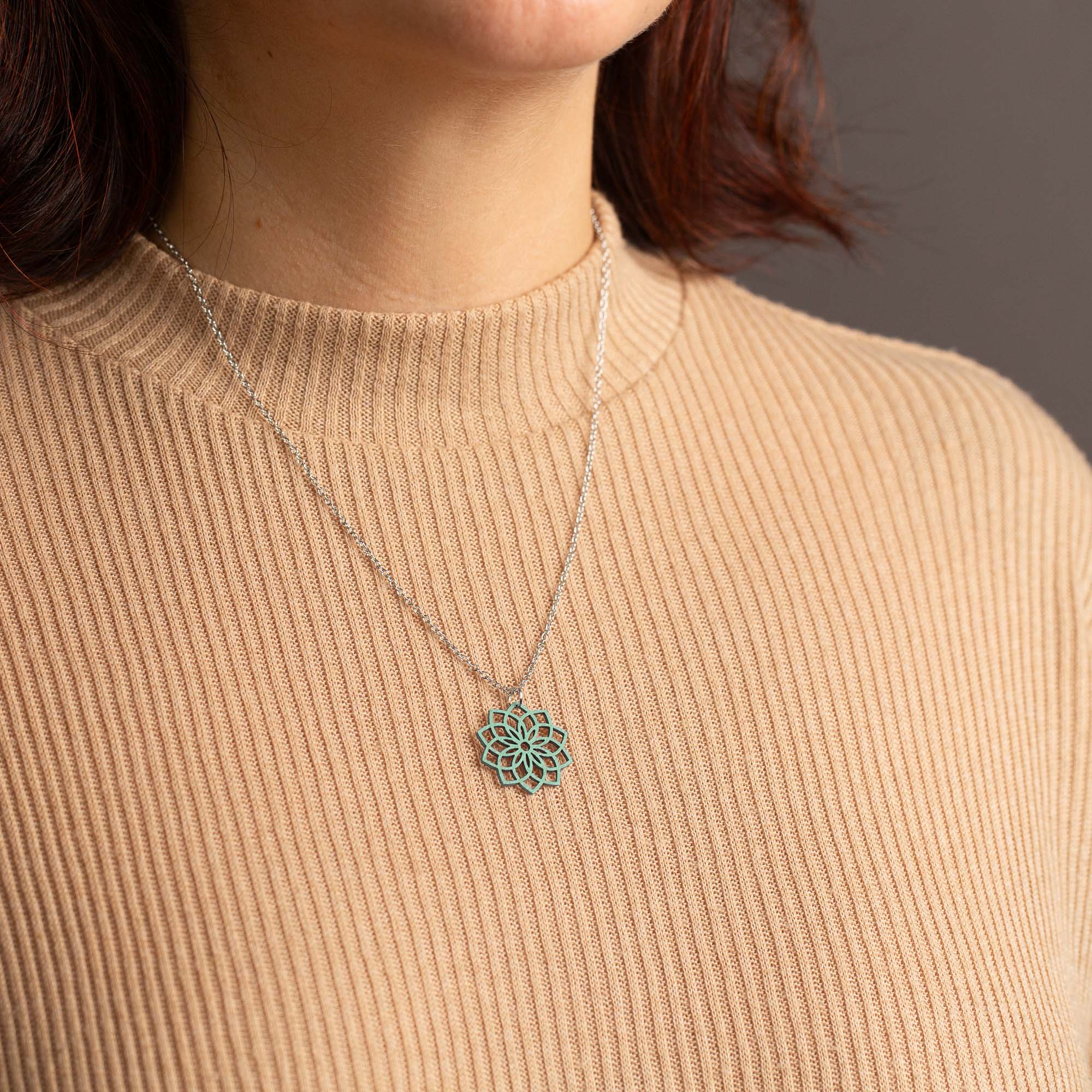 Halskette mit Holzanhänger - 'Mandala'