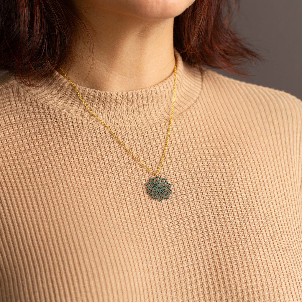 Halskette mit Holzanhänger - 'Mandala'