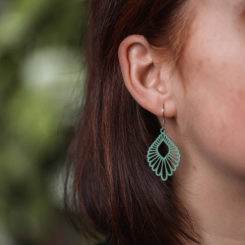 Ohrringe / Ohrhänger aus Holz | Mindful