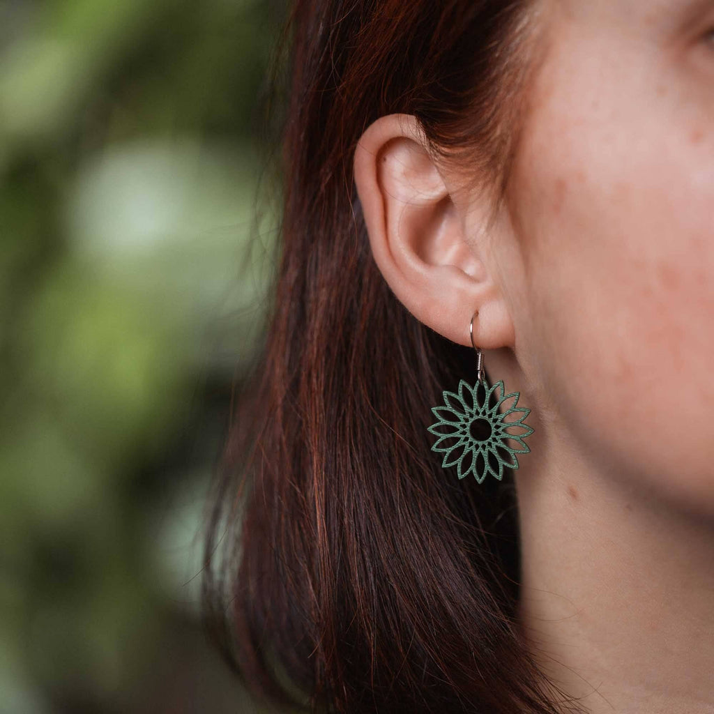 Ohrringe / Ohrhänger aus Holz | Flower