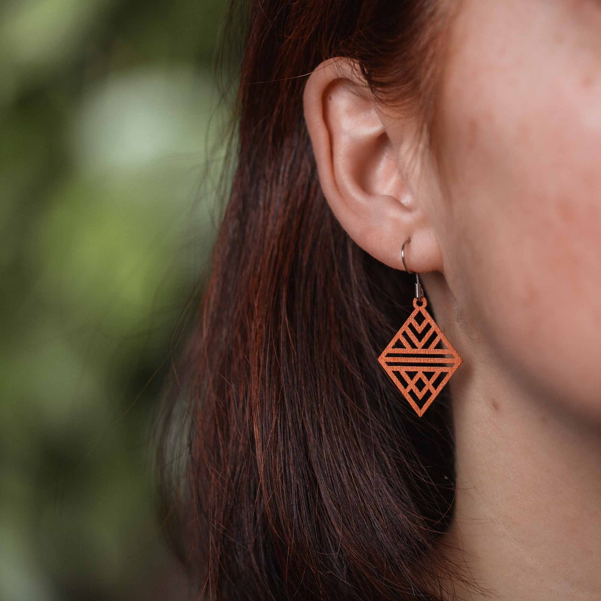 Ohrringe / Ohrhänger aus Holz | Tribal Echo