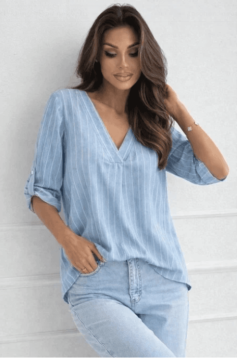 Gestreifte Baumwollbluse mit V-Ausschnitt Seitenansicht – sommerlich & bequem